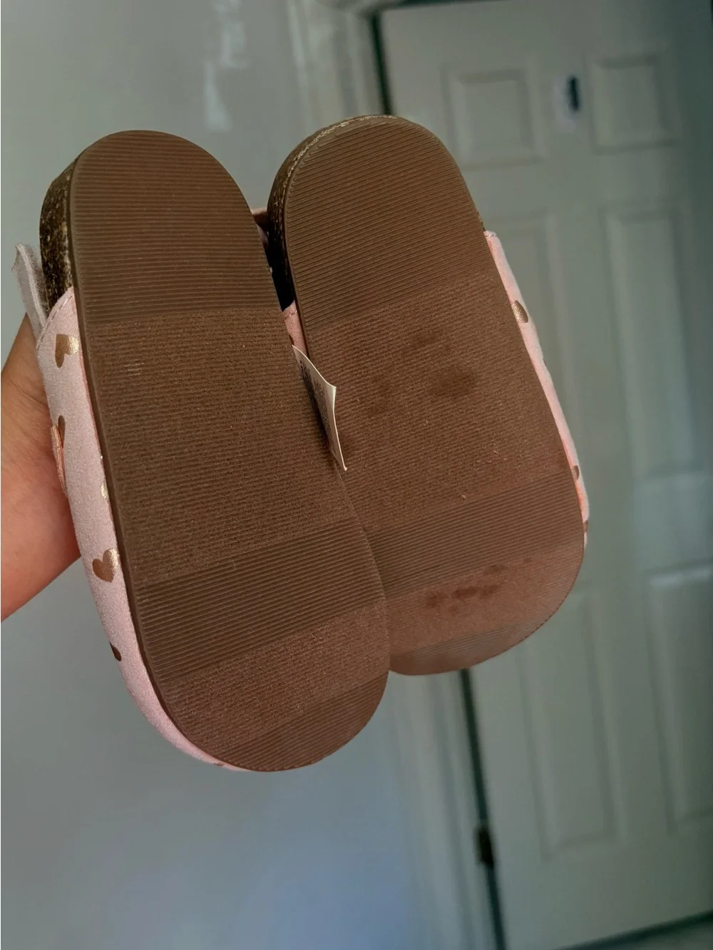 Old Navy Toddler Girl Pink Faux-Suede Heart Clogs - NWT  SIZE 9)